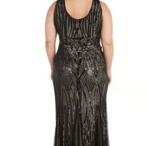Plus Size Sleeveless V-Neck Sequin Godet Skirt Long Dress size 22